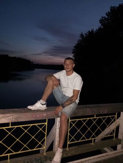  ,   Vlad, 22 ,   ,   