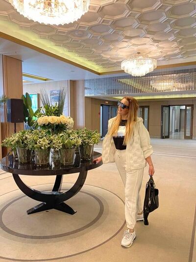  ,   Bella, 55 ,     , c 