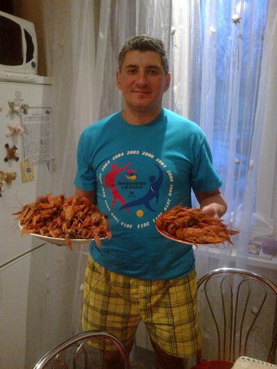  ,   Alex, 52 ,   