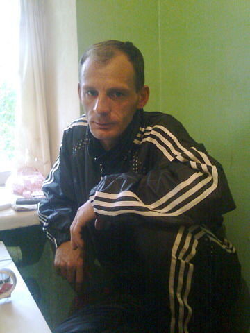  9078866  Yzev, 46 ,    