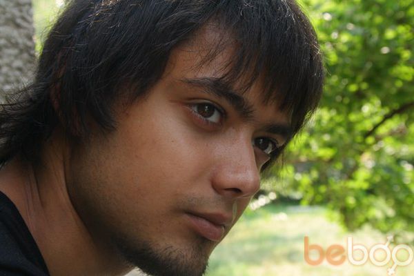  ,   Alexandr, 32 ,   