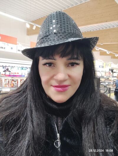  Stuttgart,   Vera, 58 ,  
