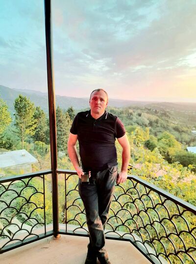  ,   Dima, 42 ,   ,   