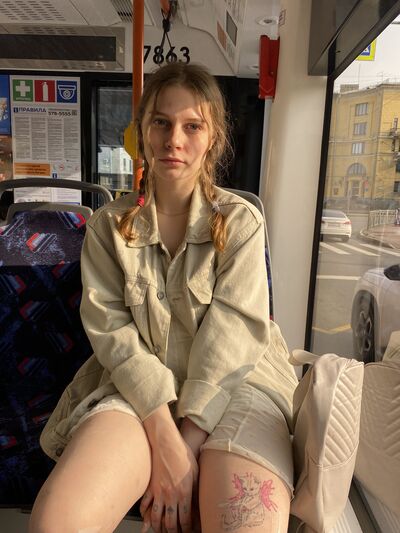  -,   Daria, 20 ,   ,   