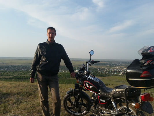  ,   Valera, 44 ,   ,   , c 