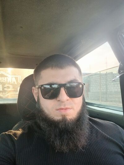  ,   Amir, 28 ,   ,   
