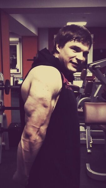  ,   Ivan, 33 ,  