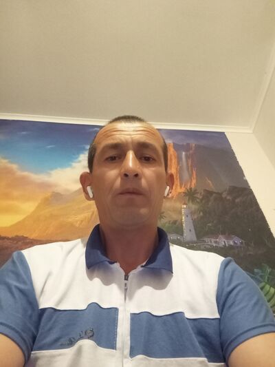  ,   Ali, 49 ,   ,   