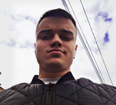  ,   Igor, 32 ,   ,   , c 