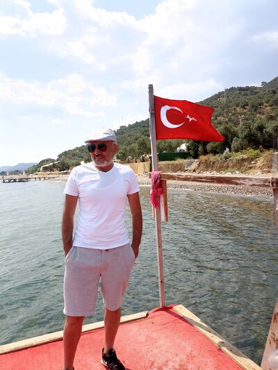 ,   Lokman, 52 ,   ,   