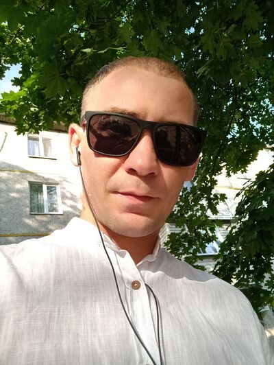  ,   Pavel, 33 ,   ,   