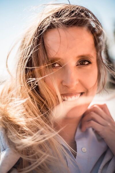  ,   Elena, 38 ,   c , 