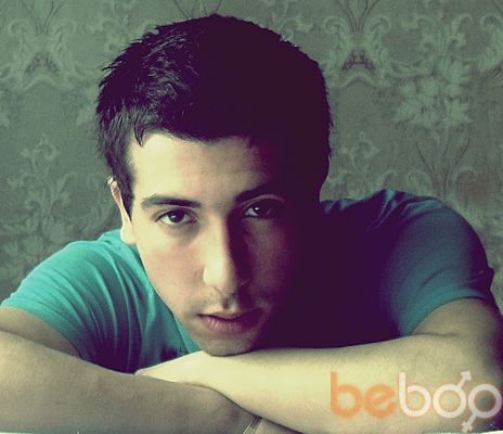  ,   Geko, 33 ,  