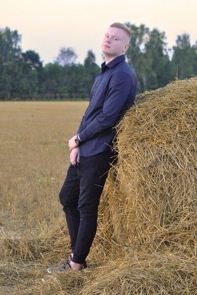  18367866  Sergei, 28 ,    -