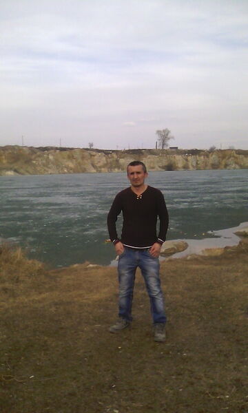  ,   Komil, 43 ,   ,   