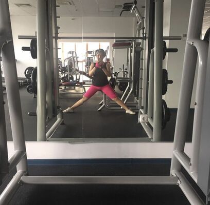  ,   Luna, 42 ,     