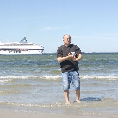  ,   Andrey, 47 ,  