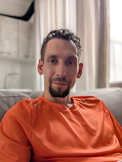  ,   Konstantin, 34 ,   , 