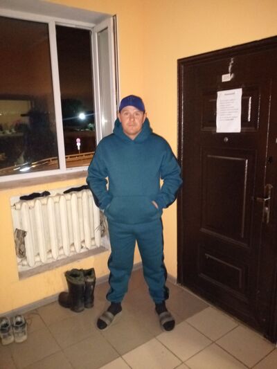  ,   Mikhail, 39 ,     , c 