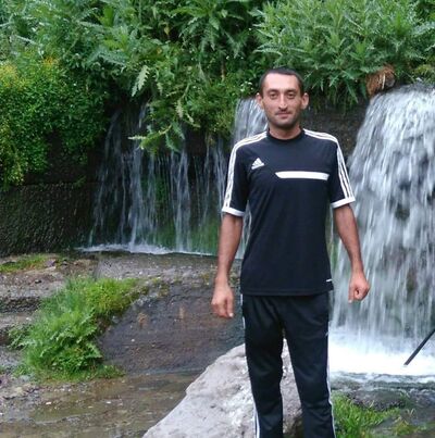  ,   Davit, 40 ,     , c 