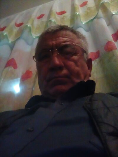  ,   Sultan, 48 ,  