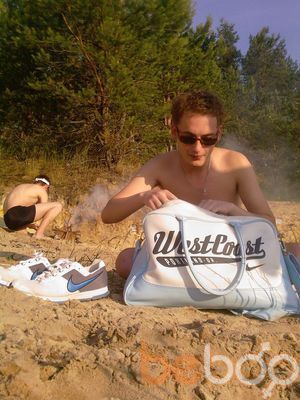  ,   Viktor, 34 ,   
