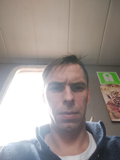  ,   Charly, 37 ,   ,   