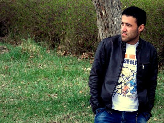  ,   Erash, 37 ,   
