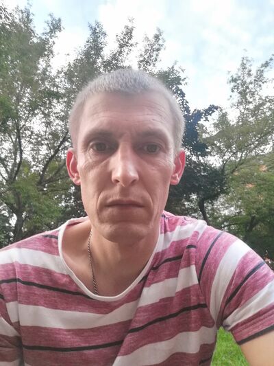  Praha,   , 37 ,   c 