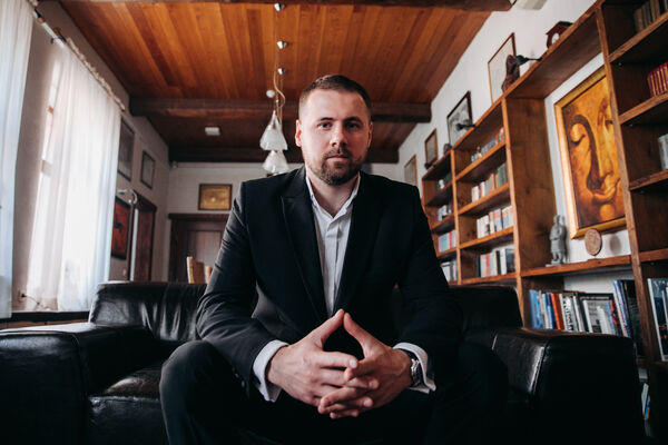  ,   Ilya, 36 ,   ,   