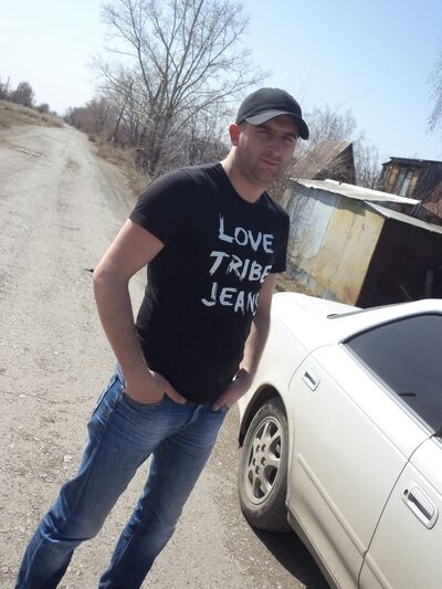  ,   Alex, 41 ,   