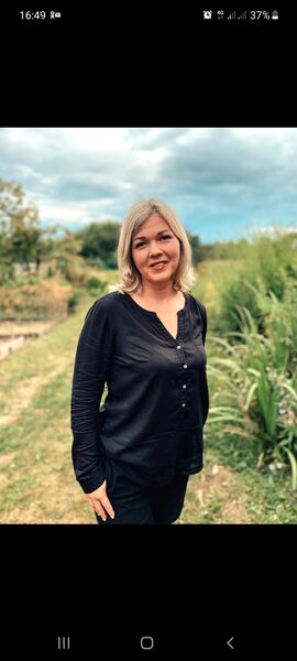  ,   Tatyana, 47 ,   c 