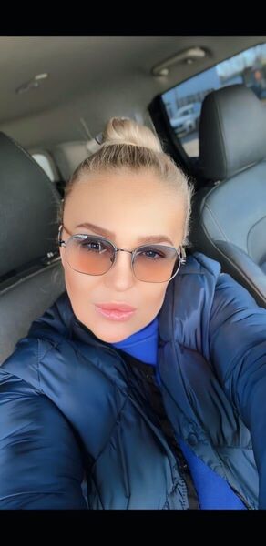  --,   Ylia, 48 ,   c 