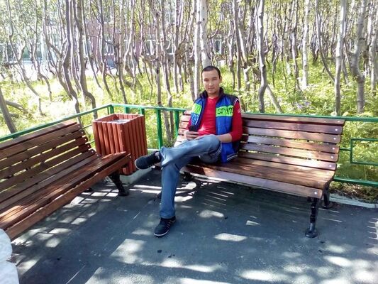  -,   Xusniddin, 32 ,   ,   