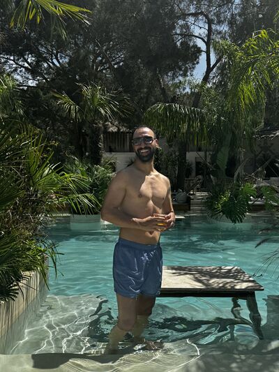  ,   Ali, 34 ,   ,   
