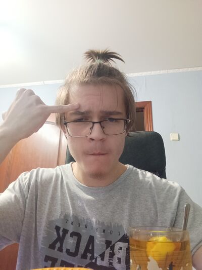  ,   Anton, 22 ,   ,   , c , 