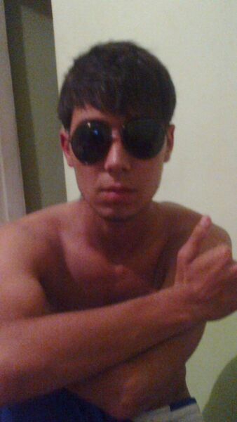  ,   Dj Lord, 32 ,  