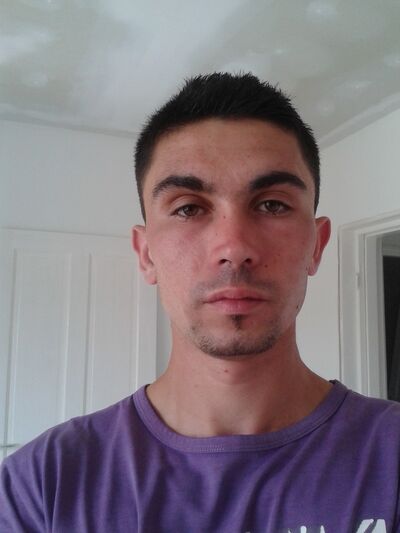  ,   Dymon, 36 ,   
