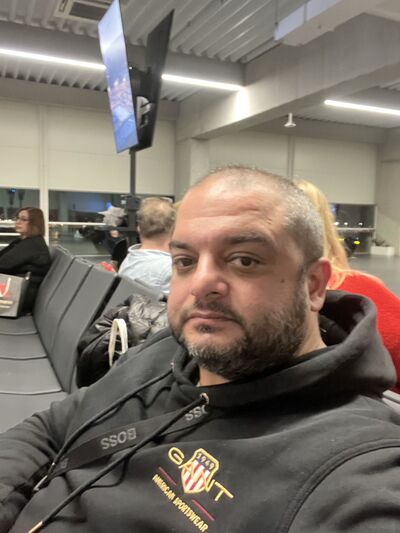  ,   Dan, 38 ,   ,   