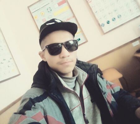  ,   Anuar, 28 ,   