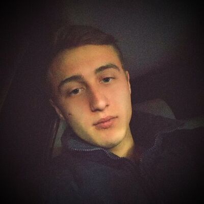  ,   Stefan, 25 ,   ,   