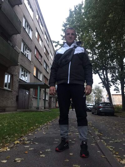  ,   Oskars, 39 ,   ,   , c 