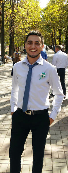  ,   Artur, 37 ,   ,   , c 