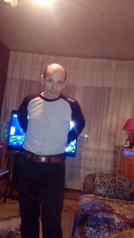  ,   Stani, 53 ,   