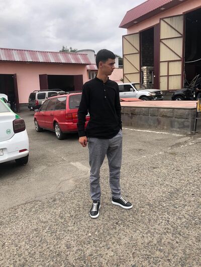  ,   Arman, 24 ,   ,   