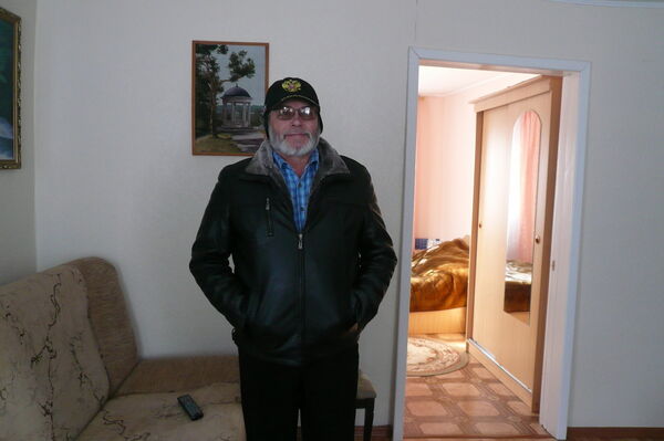  ,   Nik, 73 ,   