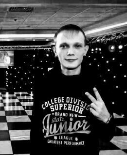  ,   Dj Makush, 32 ,   ,   , c 