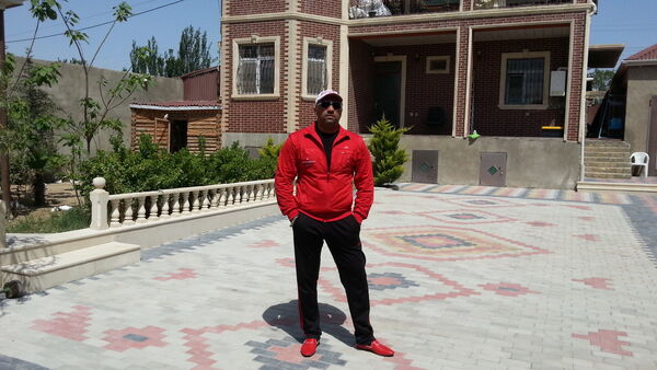  ,   Elnur, 45 ,     , c 