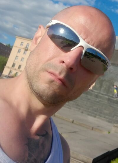  -,   NikoLas, 41 ,   