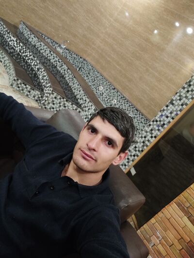  ,   Levon, 25 ,   ,   , c 